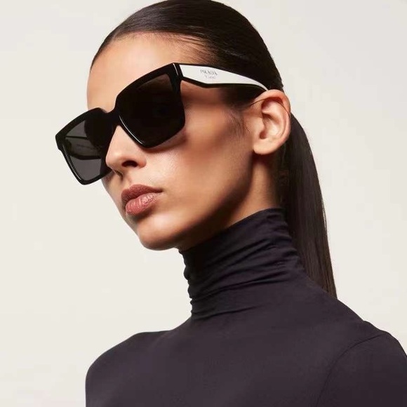 Prada
0PR 24ZS Sunglasses Black / Dark Grey - Picture 1 of 8